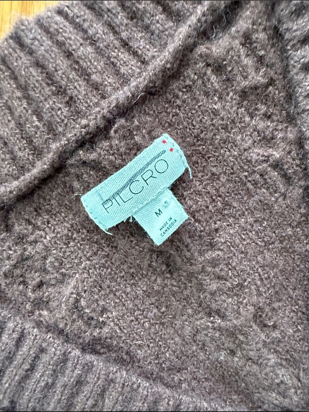 Pilcro V-Neck Drop Shoulder Cable Sweater Size M - Picture 4 of 5